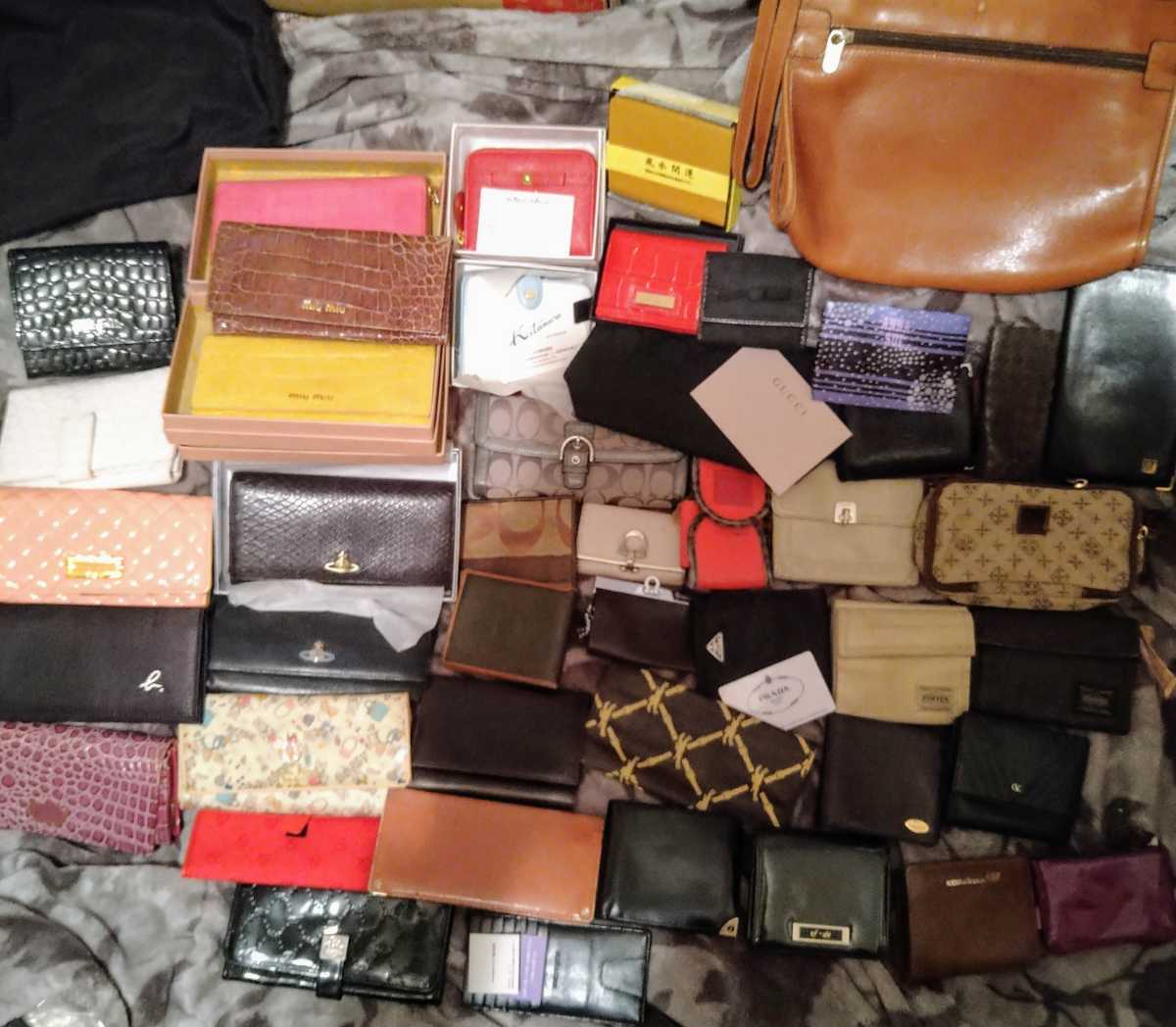 プラダ キーケース PRADA QHH ミラノメタルロゴL字ファスナーキー