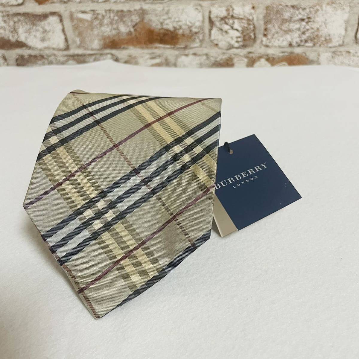 ノバチェック バーバリーロンドン 完全頂点「BURBERRY⁄バーバリー ほぼ