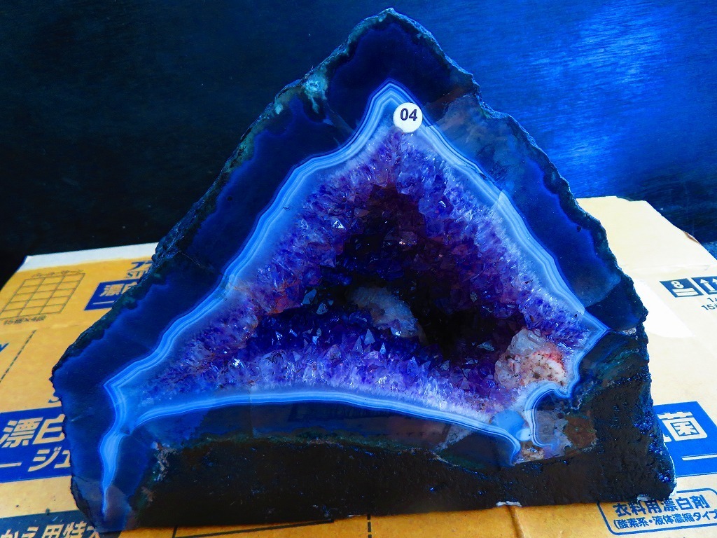 天然水晶 超強パワー濃い濃い☆超迫力限定品☆ウルグアイ産☆ 天然水晶
