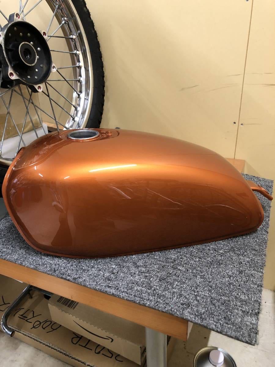 Kawasaki 250TR フューエルタンク オレンジ　純正 カワサキ 250 TR 純正 ガソリンタンク 燃料タンク オレンジ イエロー