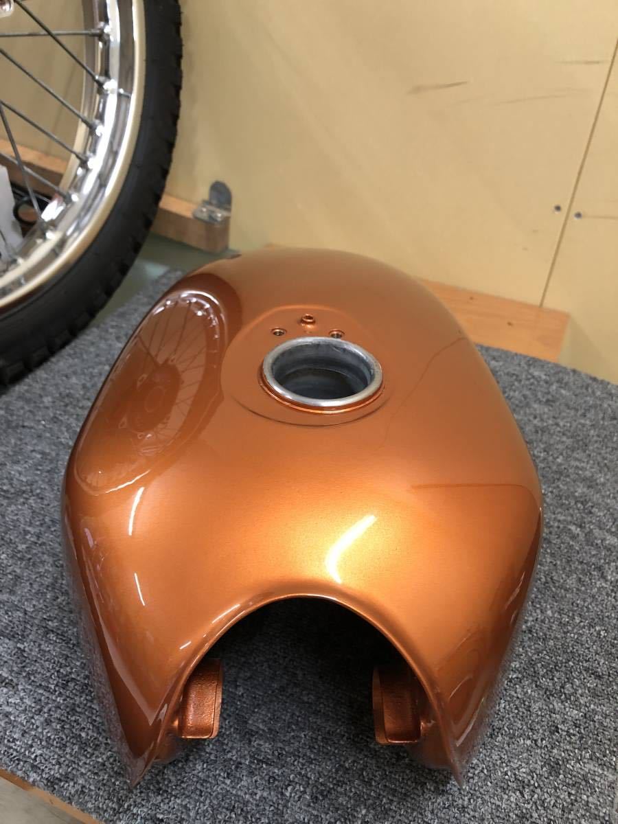 Kawasaki 250TR フューエルタンク オレンジ　純正 カワサキ 250 TR 純正 ガソリンタンク 燃料タンク オレンジ イエロー