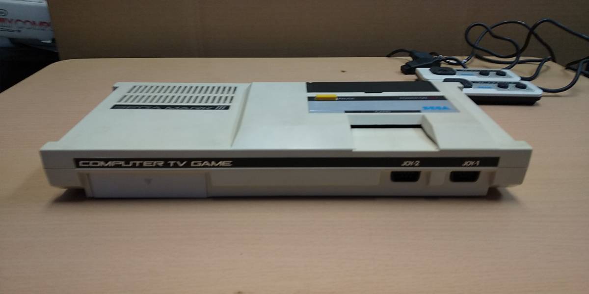 訳あり動作品　セガ　マークⅢ本体とコントローラ2個のみ販売です Kaysun General Trading LLC.