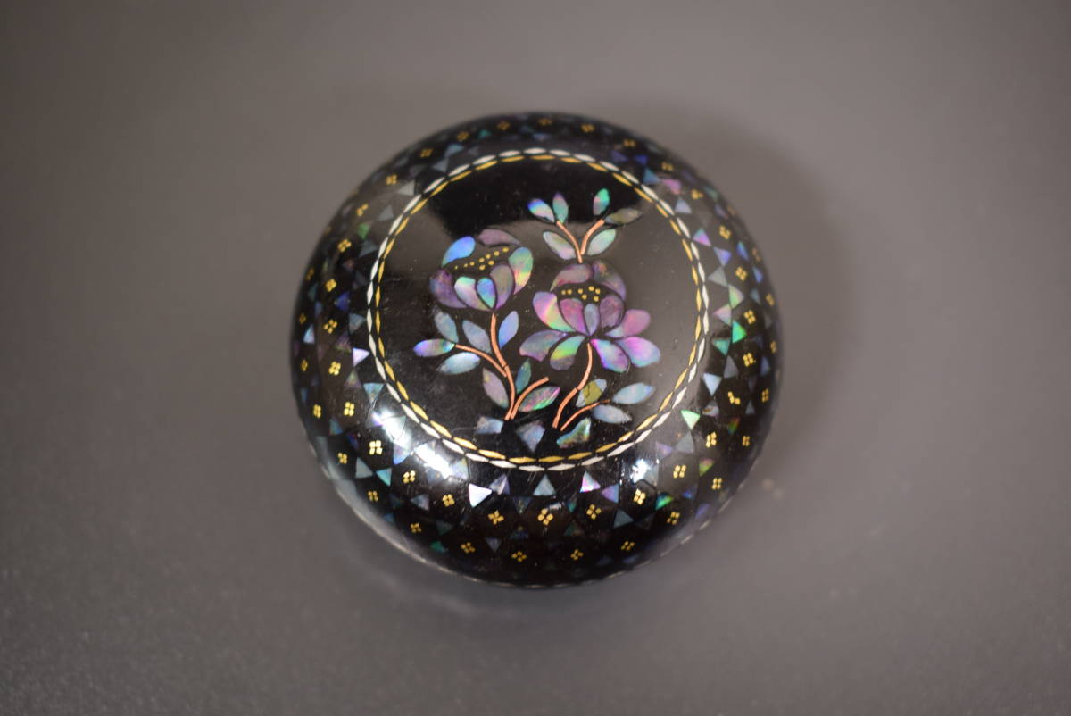 和】古美術収集家買出品 中国古玩 唐物 螺鈿花文香合 蓋物