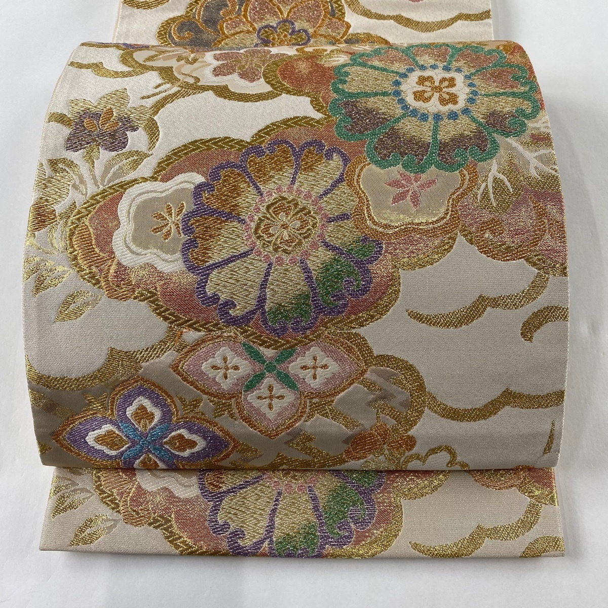 袋帯 美品 秀品 落款 華文 草花 金糸 箔 ベージュ 六通 正絹 【中古