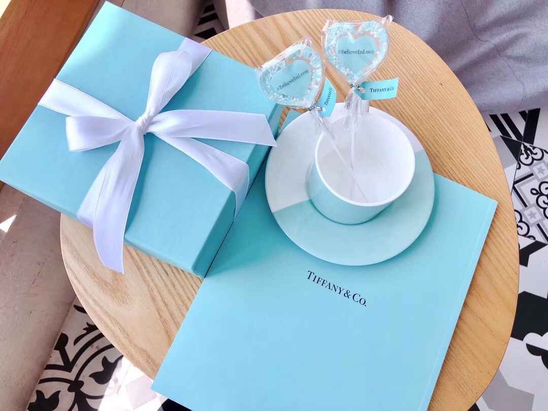【新品未使用】TIFFANY　ティファニー　Tiffany & Co　カップ&ソーサー　2点セット　ギフト_5