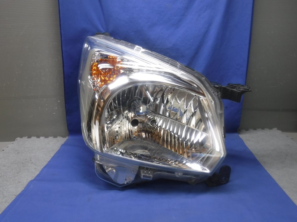 プリウスZVW30後期ヘッドライト左右セットキセノHIDレベ付コイト47-52 ☆良品 ASSY☆ 30 ZVW 30 プリウス 後期 純正 HID ヘッドライト ヘッド