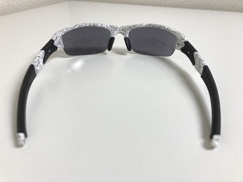送料無料 □ OAKLEY オークリー スポーツ サングラス ケース付き USA 