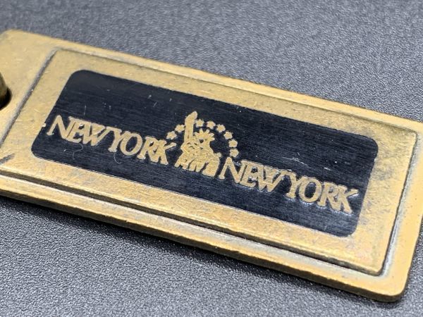 80 ディスコ】 新宿東亜会館 NEWYORK NEWYORK 『会員証キーホルダー