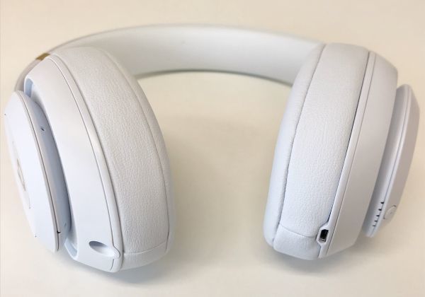 θ み Beats studio3 Wireless ヘッドホン ビーツ ホワイト×ゴールド 箱