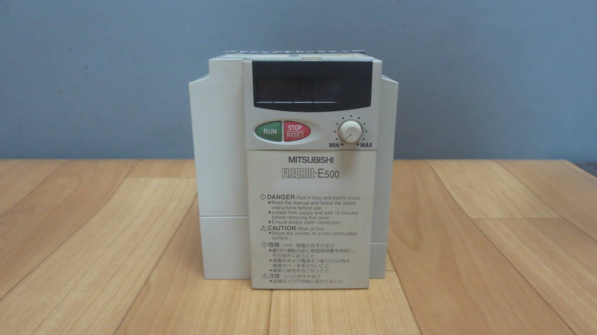インバータ 三菱電機 FR-E520-1.5K FREQROL-E500 FREQROL-E500シリーズ 