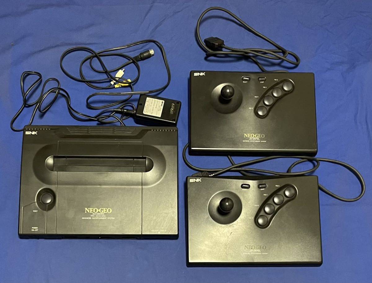 家庭用ゲーム機 NEOGEO ネオジオ 本体+コントローラー2個 動作未確認 / SNK
