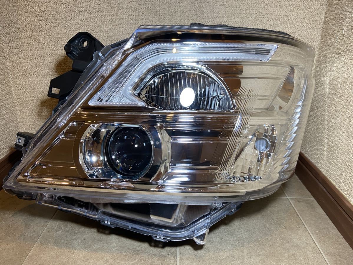 【極上品】日産 NV350 キャラバン E26 後期 純正 LED 左ヘッドライト LED ICHIKOH 1948 打刻E コンピューター付