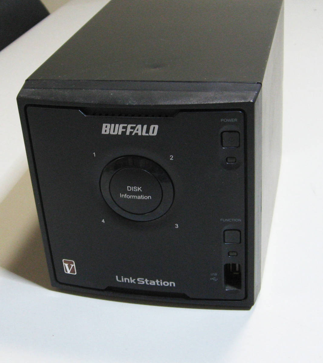 価格.com LinkStation バッファロー 内蔵ハードディスクを交換する方法