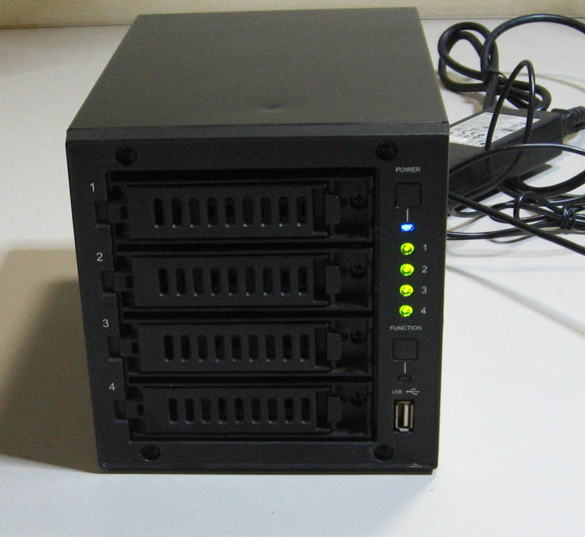 価格.com LinkStation バッファロー 内蔵ハードディスクを交換する方法