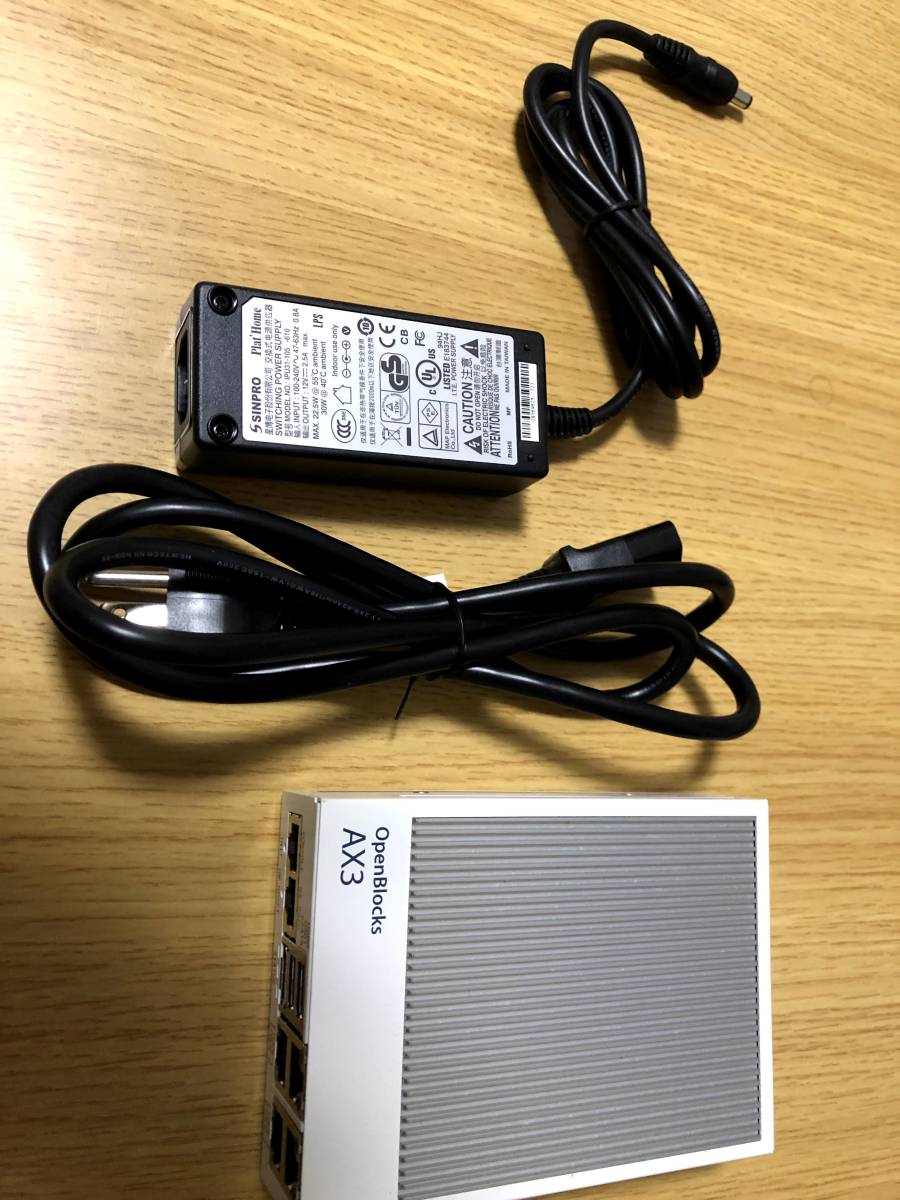 ファンレス小型サーバー ぷらっとホーム OpenBlockS AX3 4イーサネット