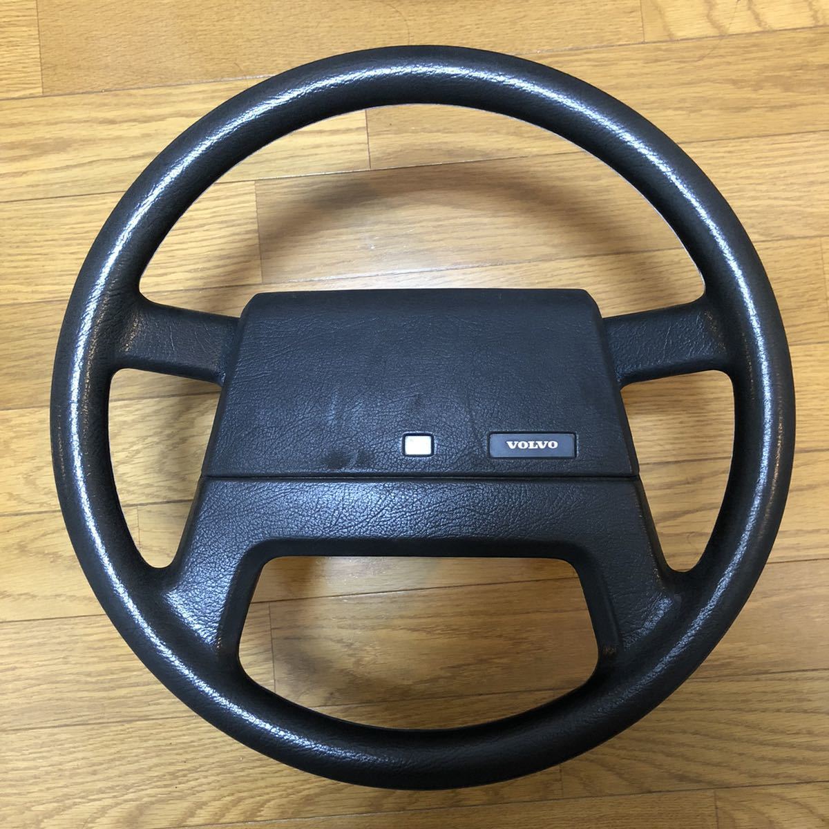 ボルボ240 純正ステアリング ハンドル 純正ステアリング ハンドル