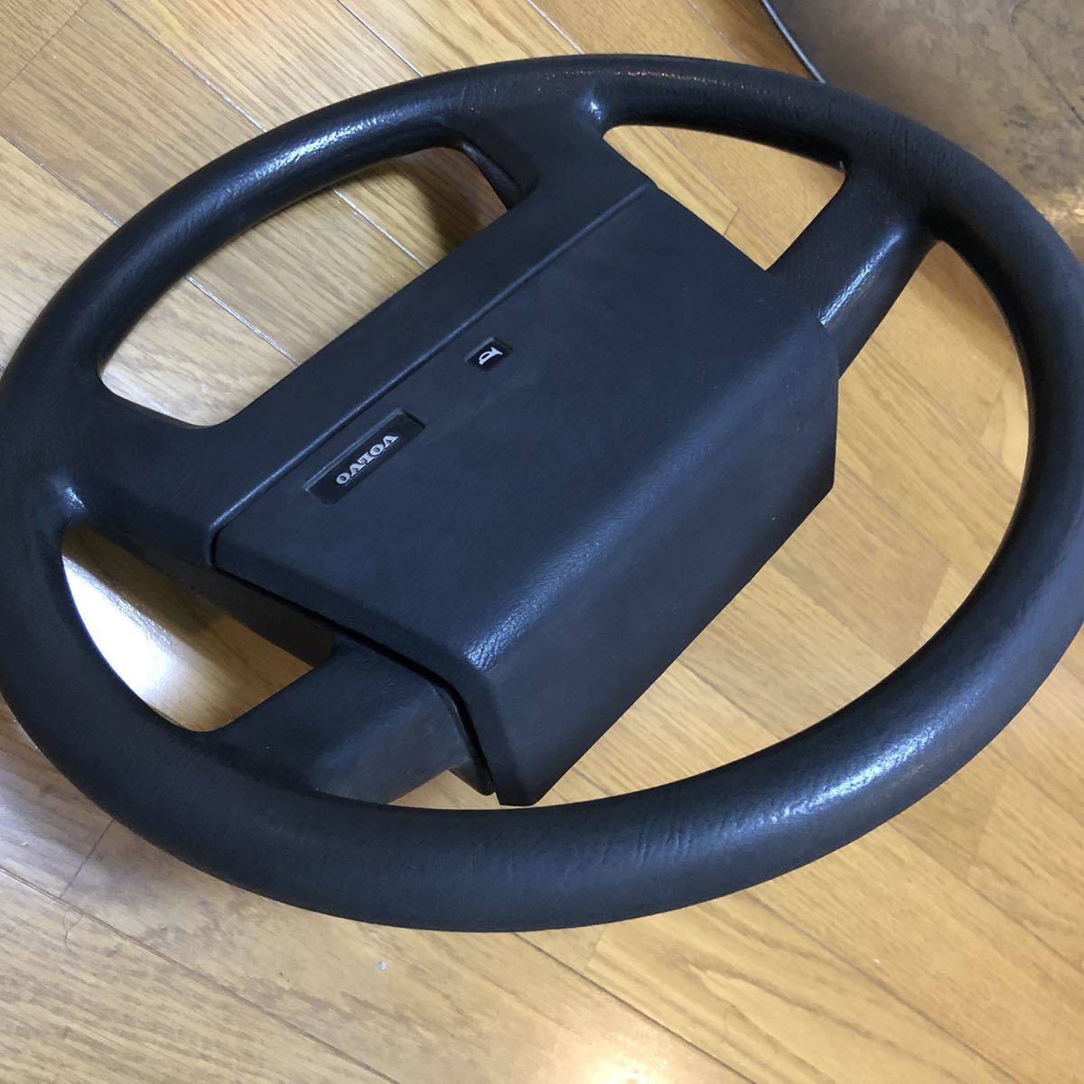 ボルボ240 純正ステアリング ハンドル 純正ステアリング ハンドル