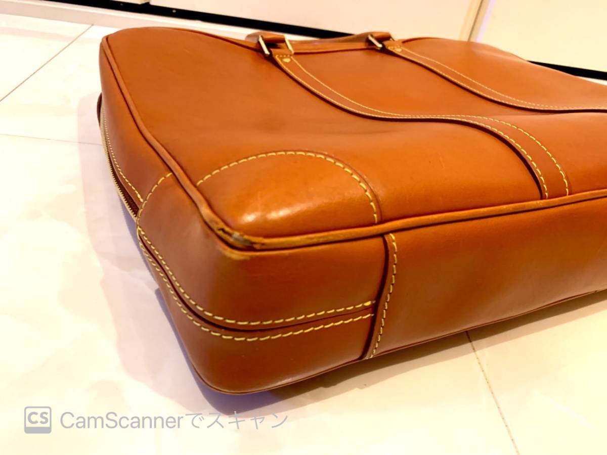 ルイヴィトン LOUIS VUITTON ポルト ドキュマン ヴォワヤージュ ノマド 