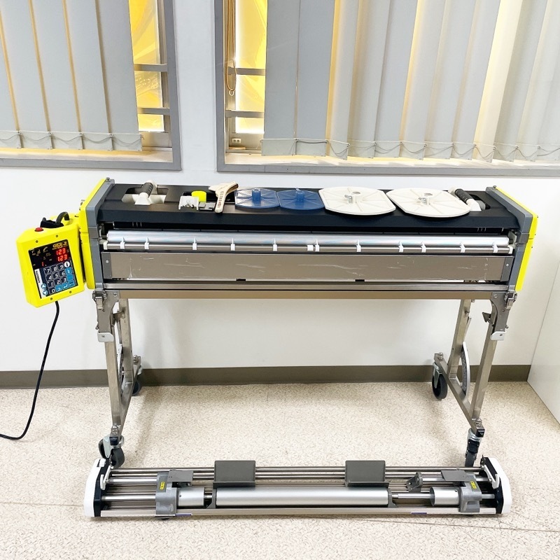 極東産機 自動壁紙糊付機 PrimeμIII プライムミュー スリー 脚 スリッター 通電のみ確認済 2個口発送 動作保証有り 美品 (U)