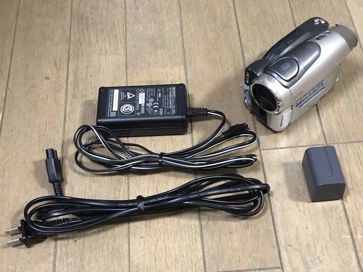 動作品ソニー DCR-HC40 MiniDVビデオカメラ　DVDダビングに最適‼ ダビング☆SONY DCR-DVD403☆DVD-RW 液晶デジタルビデオカメラ210907