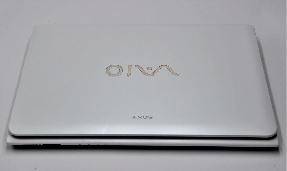 e SONY VAIO SVE151B11N キズ 8GB Core i3 e SONY VAIO SVE151B11N