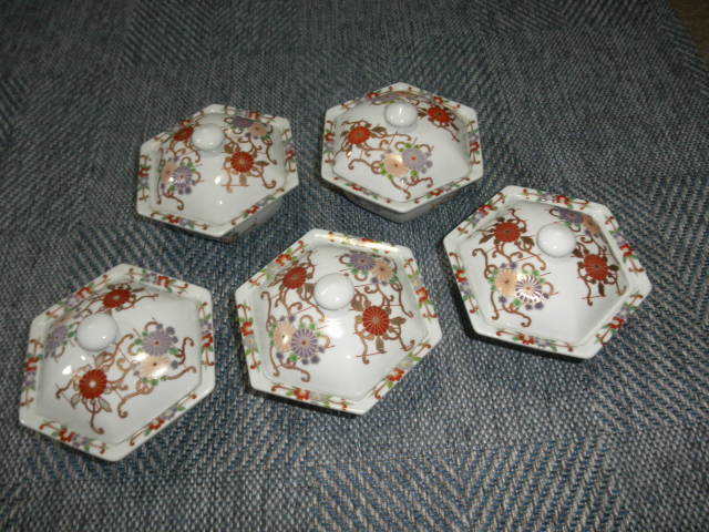 【現状品】古伊万里有田焼 金彩 色絵 朱絵 五彩錦手 菓子器 割烹 懐石 2個 金襴手－人々を虜にした伊万里焼－展-戸栗美術館- 極錦金彩古伊万里