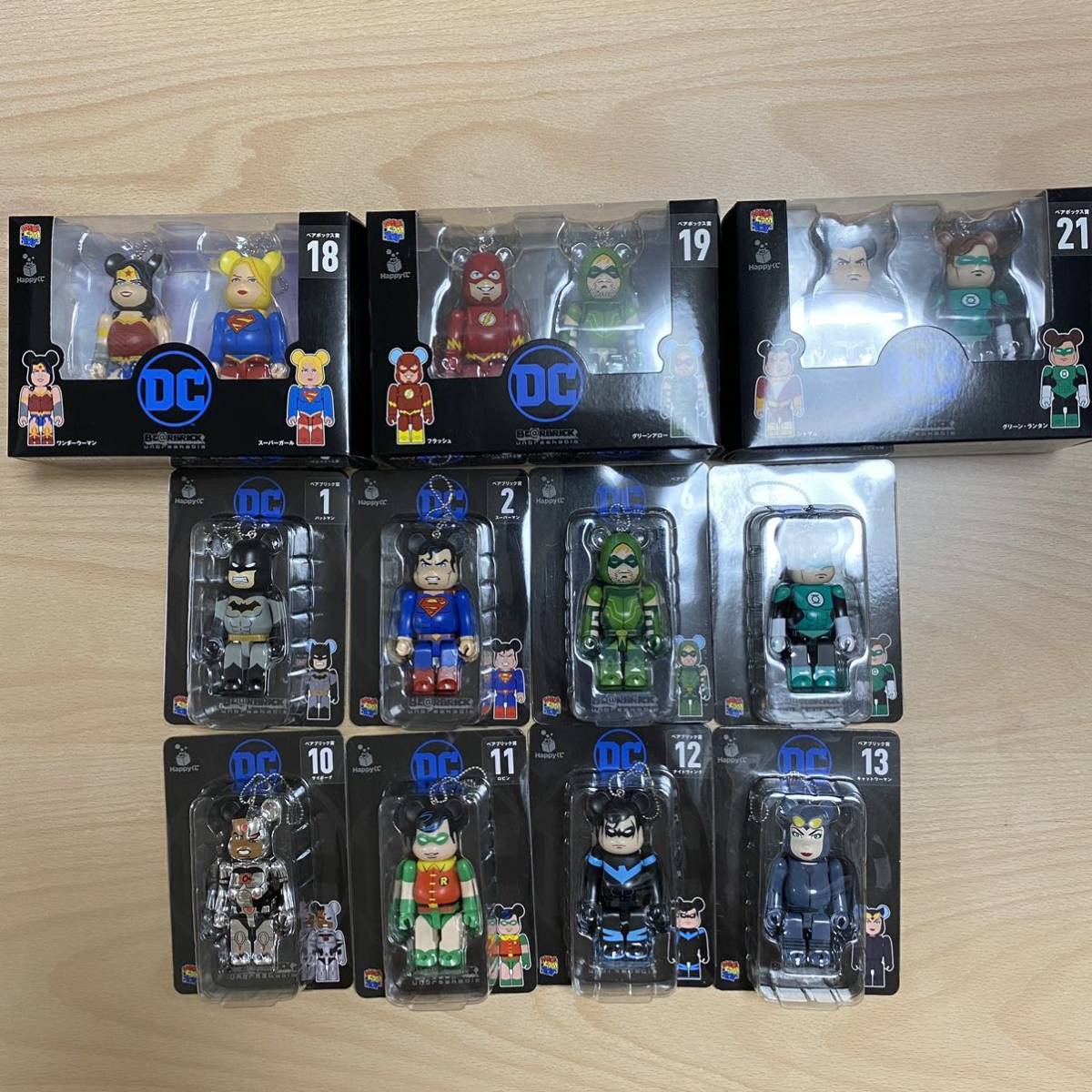 Happyくじ DCシリーズ ベアブリック バットマン スーパーマン
