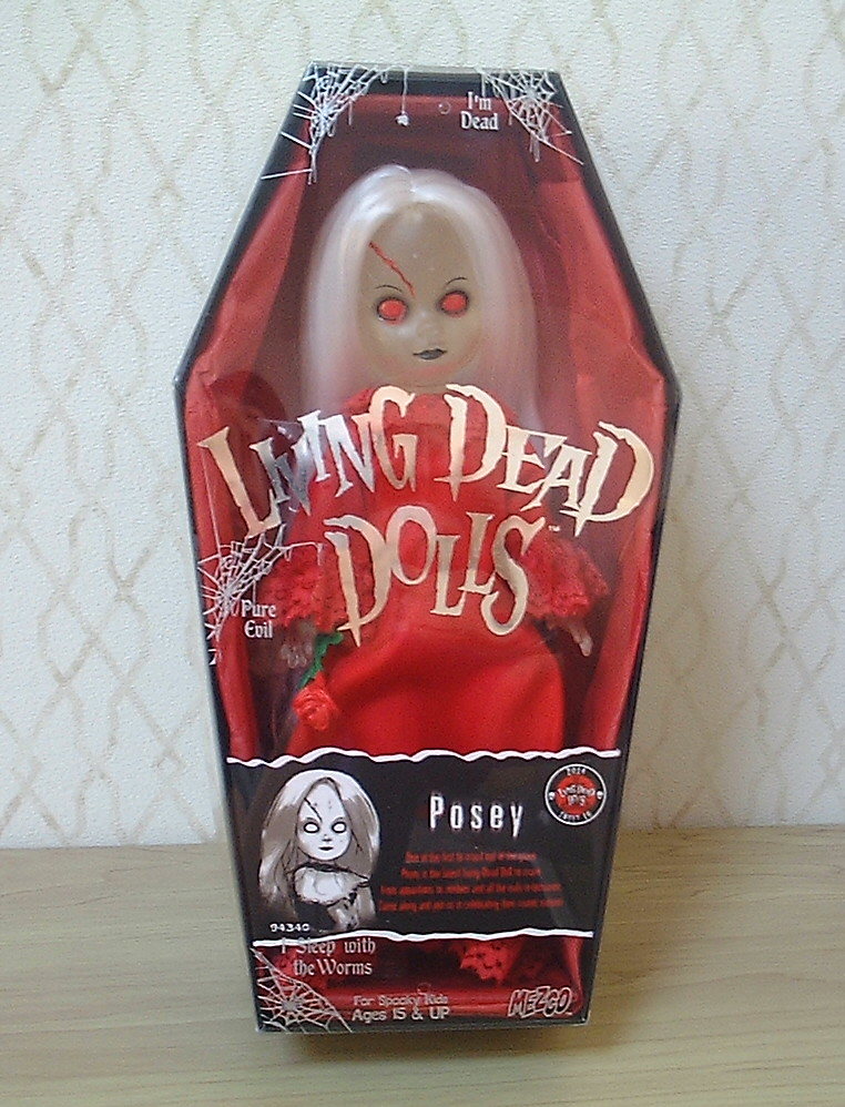 Dead Living Posey Dolls The Return of Dolls: the | Doll Mezco 10