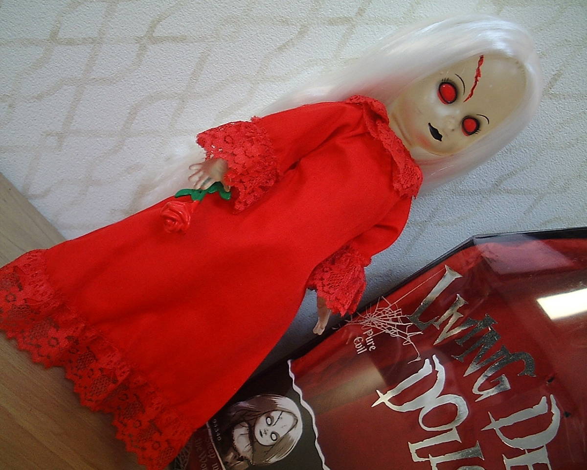 Dead Living Posey Dolls The Return of Dolls: the | Doll Mezco 10