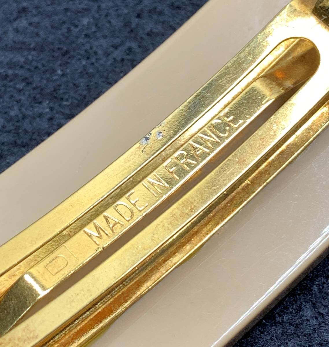 Chanel シャネル バレッタ 髪留め ココマーク ヘアアクセサリー ベージュ ブラック 水玉 金具 ゴールドカラー ヘアアクセサリー 売買されたオークション情報 Yahooの商品情報をアーカイブ公開 オークファン Aucfan Com Chanel シャネル バレッタ 髪留め ココマーク ヘアアクセサリー ベージュ ブラック 水玉 金具 ゴールドカラー ヘアアクセサリー 売買されたオークション情報 Yahooの商品情報をアーカイブ公開 オークファン Aucfan Com