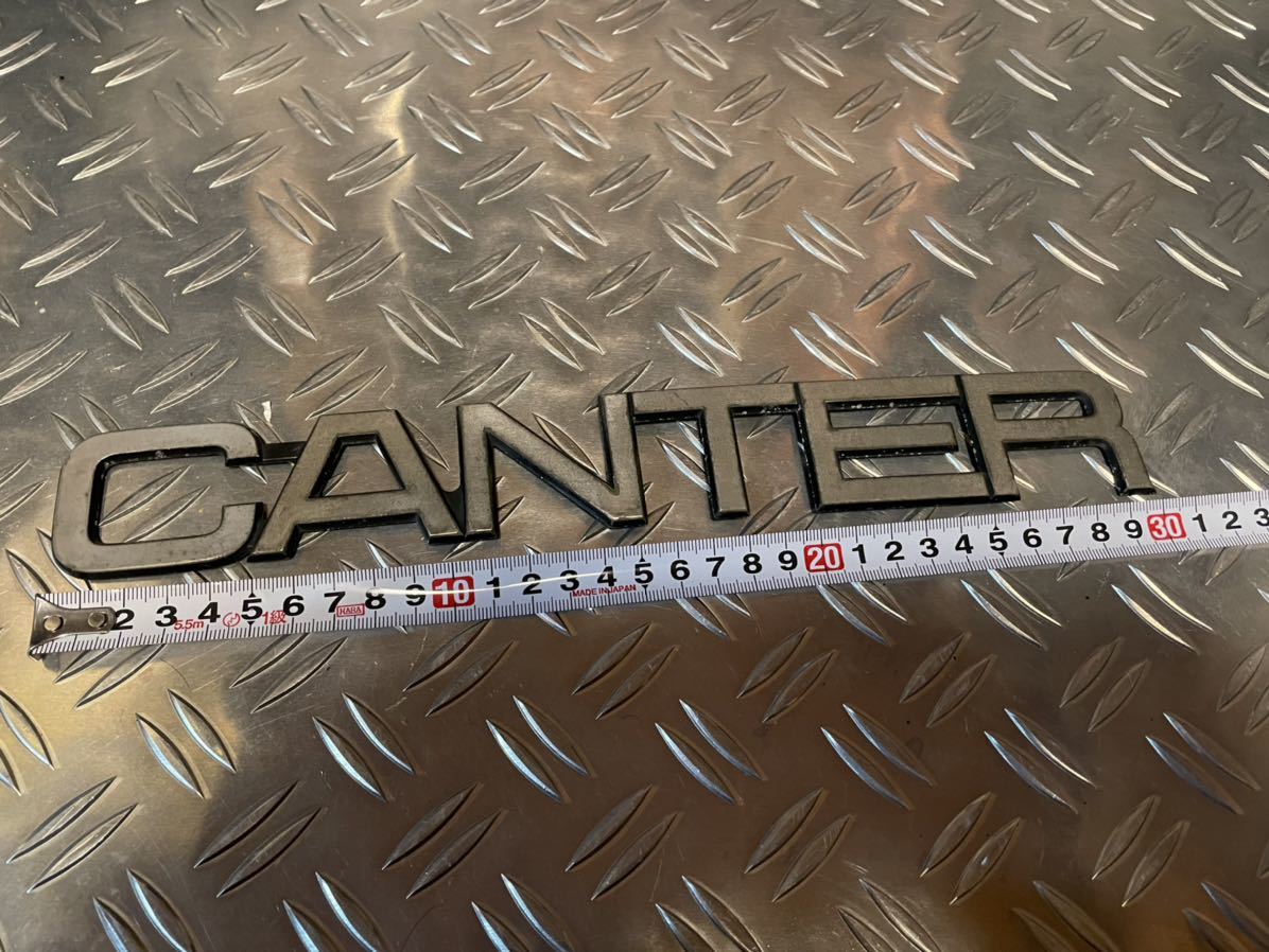 三菱ふそう キャンター エンブレム Vキャンター サイコロキャンター 旧車 レトロ トラック野郎 デコトラ 当時物 三菱純正部品 その他 売買されたオークション情報 Yahooの商品情報をアーカイブ公開 オークファン Aucfan Com