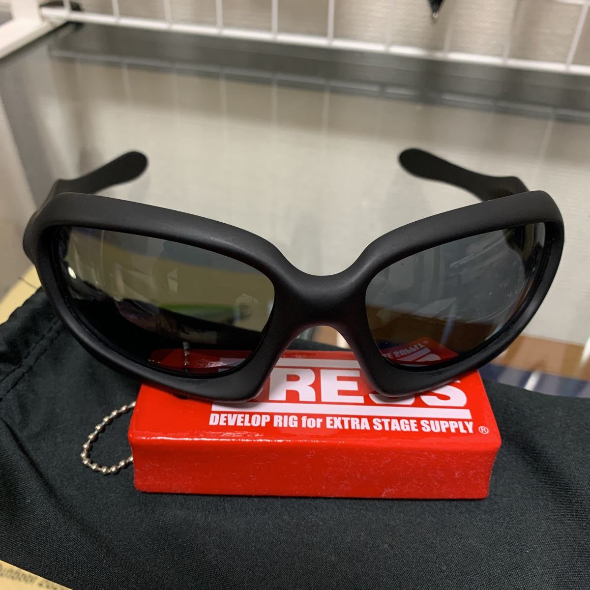 OAKLEY ☆ モンスタードグル☆オークリー☆monster doggle☆マット 