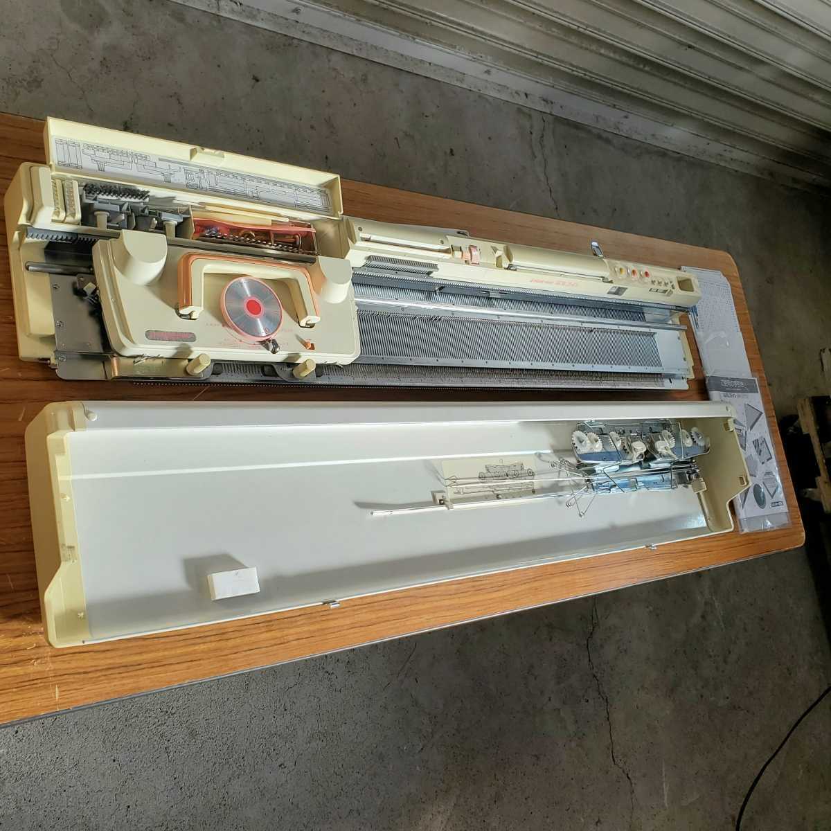 編み機、編機、編み物、シルバー編み機3.6㎜ピッチ(細機)パンチカード 