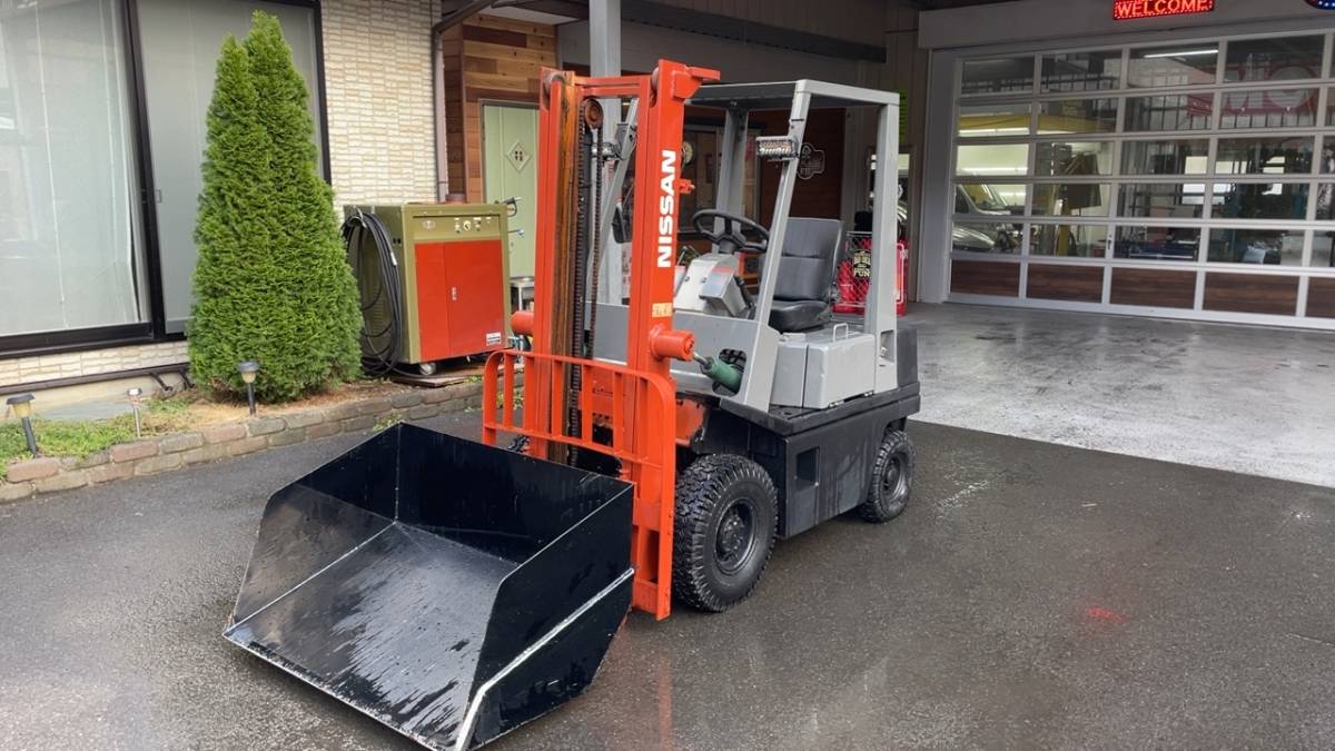  日産 フォークリフト 1.5ｔ ＮＨ０１ 除雪 バケット チェーン付き(建設機械、重機)｜売買されたオークション情報、yahooの商品情報をアーカイブ公開 - オークファン 建設機械、重機