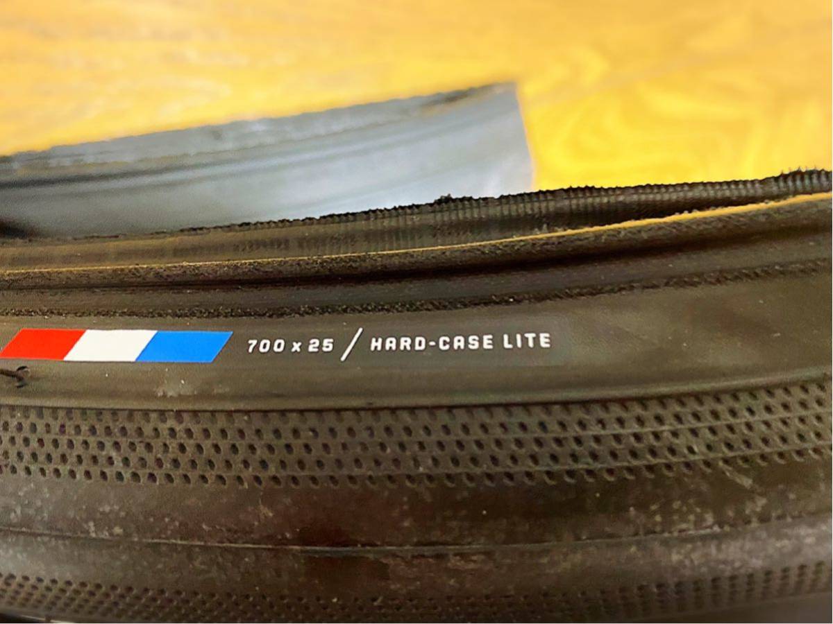 未使用品 TREK Bontrager R3 700×25c ボントレガー ロードバイク 