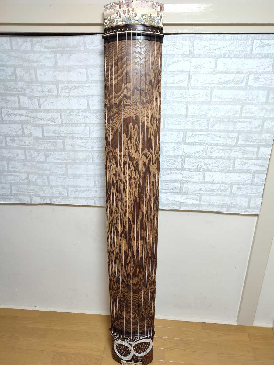 在銘】琴 くり甲 綾杉彫り 蒔絵 13弦 和楽器 001022 136) 琴 箏