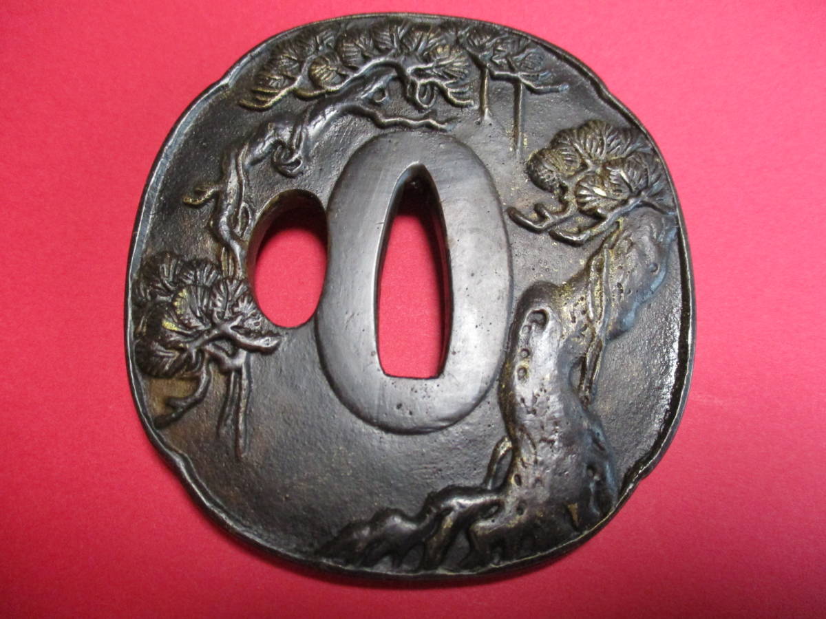 【売り切り】彫金 囲碁 対局 老人 刀装具 前金具 目貫 蔵出品 ③ 目貫 日本刀装具 犬 狛犬 子犬 金工品 細工 絵金 刀剣美術