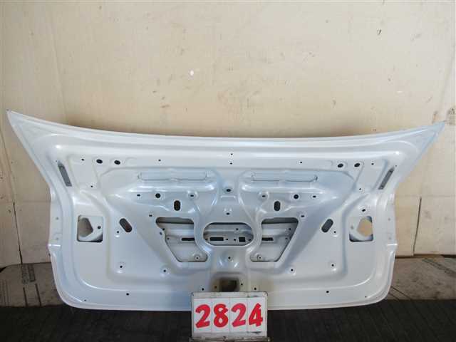 K.346771(2824)◇ZWE211 カローラ 純正 トランクパネル/トランクリッド◇ | ZWE211 ハイブリッド カローラ（トヨタ）の価格・スペック 中古車情報 サブ