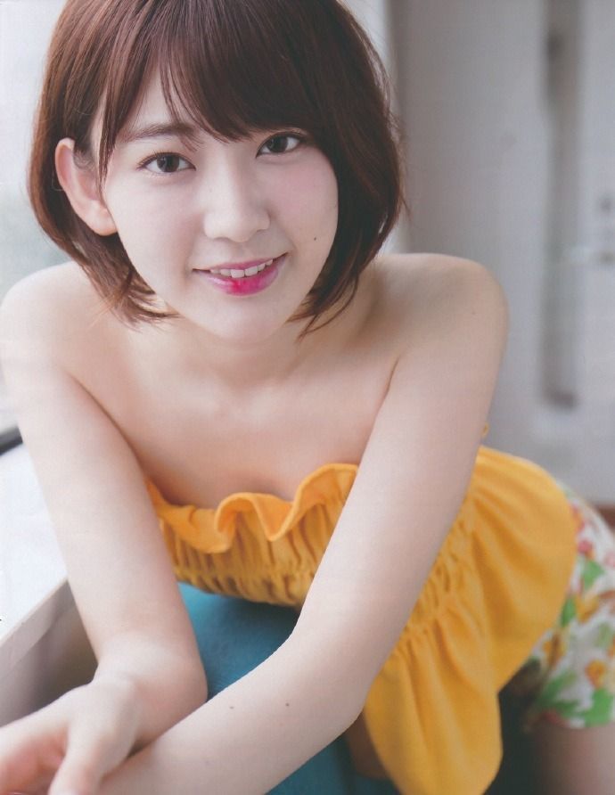 宮脇咲良 L判 グラビア写真 50枚 おまけ 2L判 3枚付き 計53枚セット