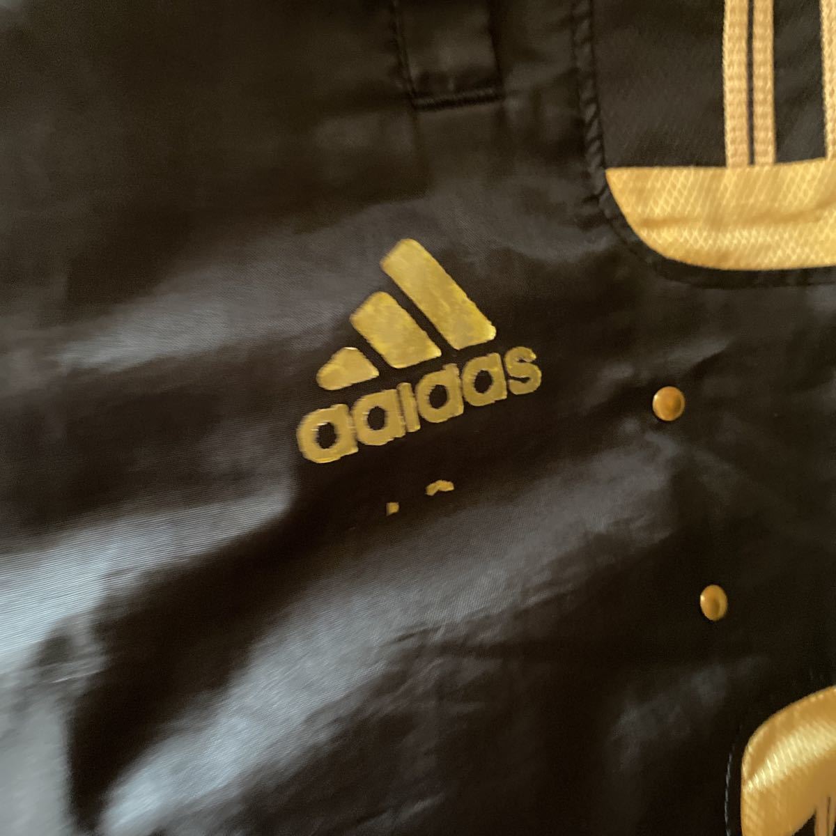 Adidas アディダスプロフェッショナル ウインドブレーカー上下 サイズo アディダス 売買されたオークション情報 Yahooの商品情報をアーカイブ公開 オークファン Aucfan Com