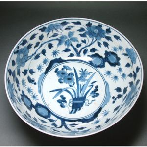 古伊万里 色絵 花唐草 龍 木瓜形 大皿 江戸期 希少品 陶器金彩 太明成化年製 古伊万里のYahoo!オークション(旧ヤフオク!)の相場・価格を見る｜Yahoo