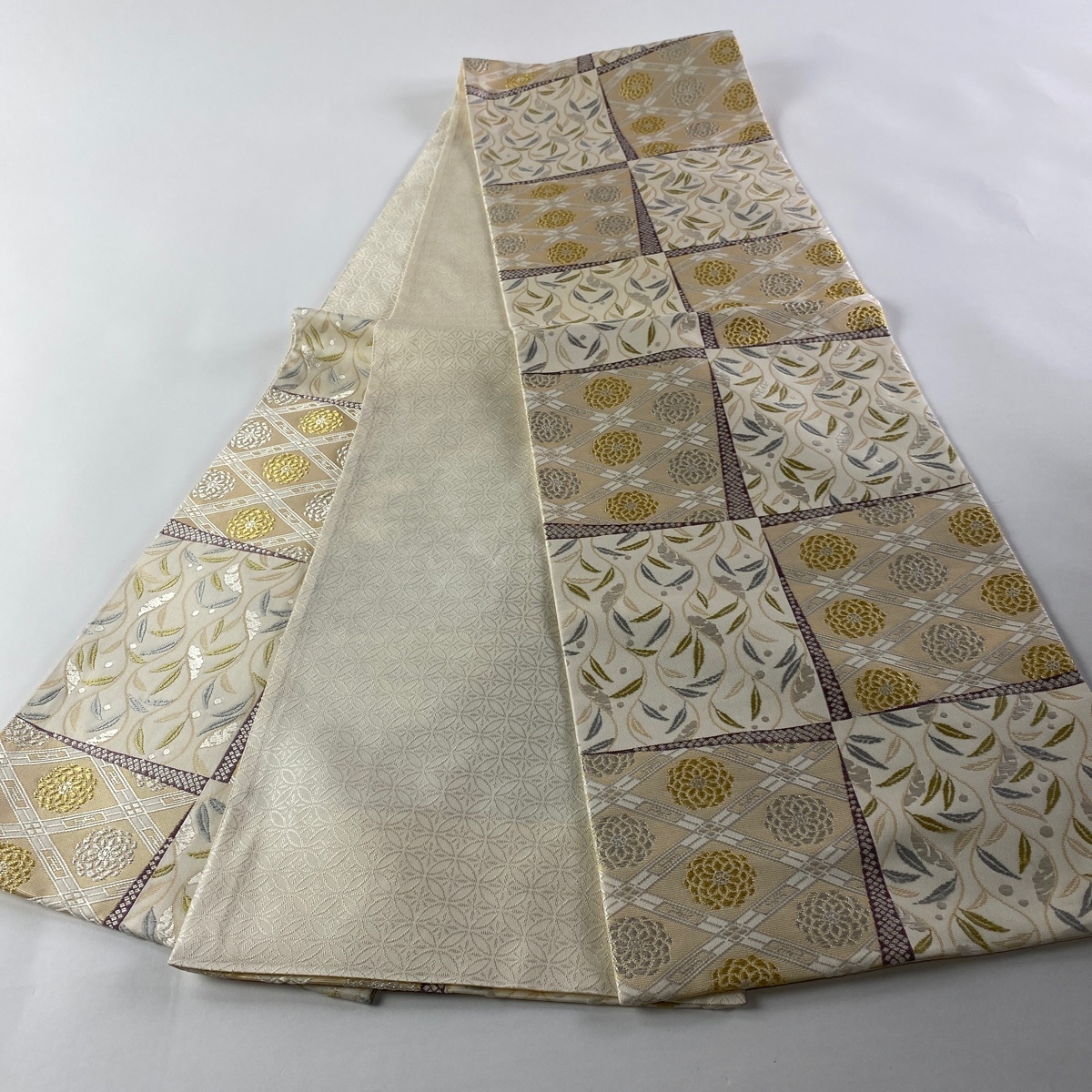 袋帯 美品 名品 色紙 菊 金銀糸 麗粋唐織 クリーム 六通 正絹 【中古