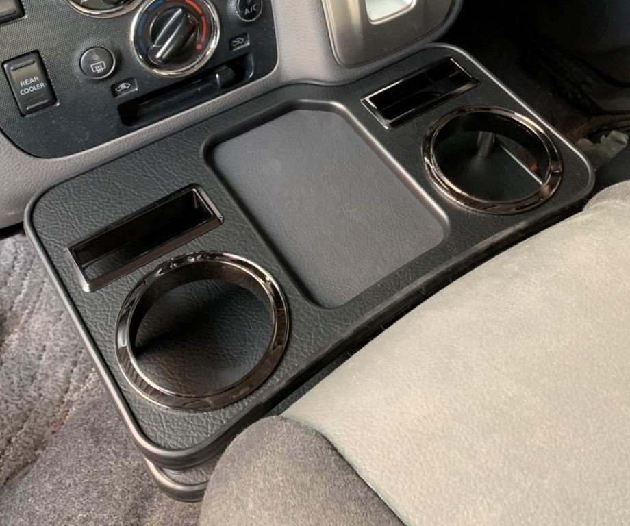 キャラバン NV350/E26 センタードリンクホルダー センターテーブル