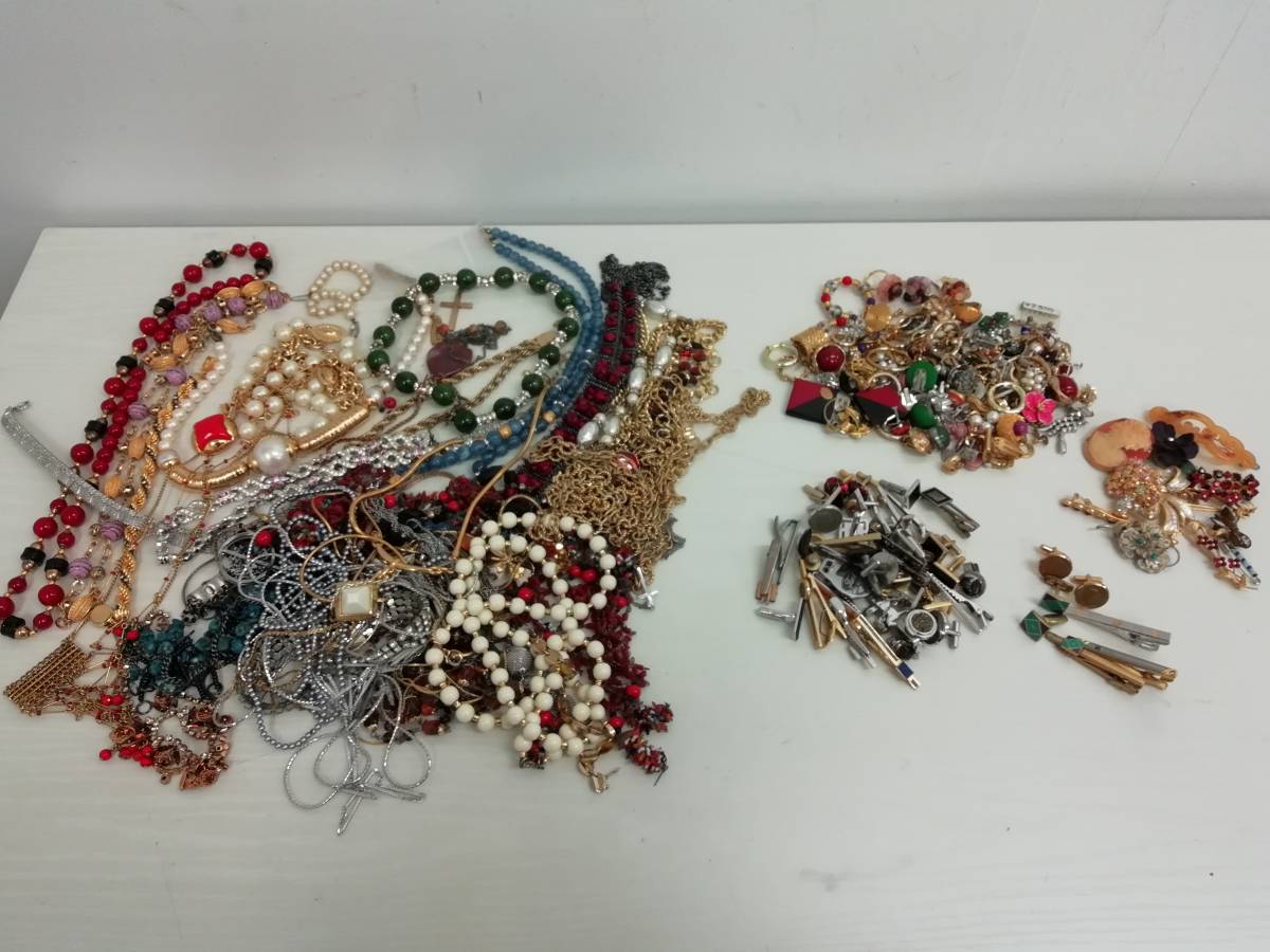 イミテーション アクセサリー 1円スタート ビジュー