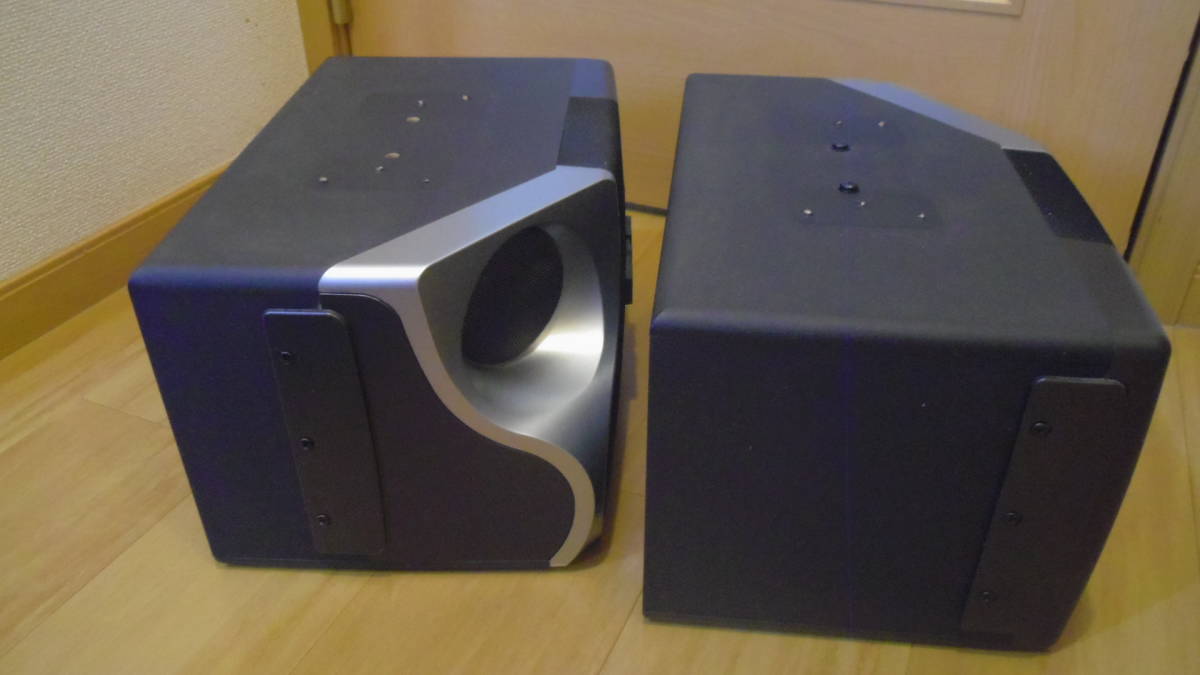 第一興商 DAM ペアスピーカー DDS-65 吊り具付き ジャンク扱い