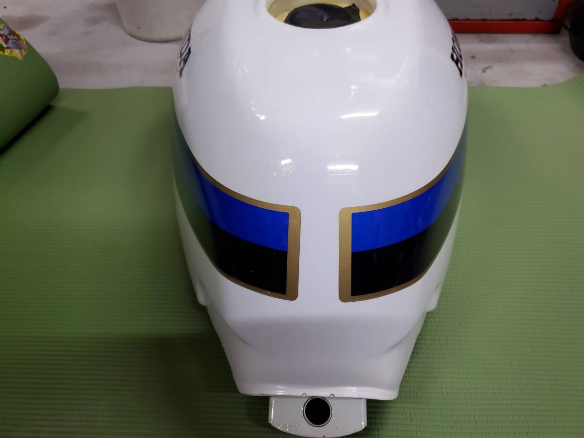 ホンダ MC14 純正 - Yahoo!オークション CBR250Four ガソリンタンク