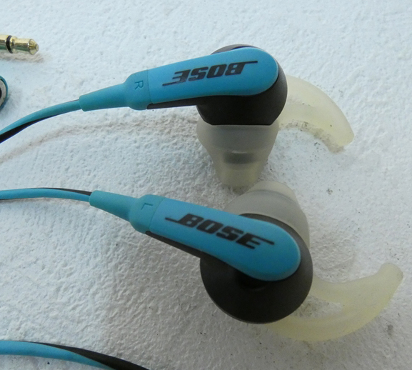 □BOSE iPhone用イヤホン スポーツヘッドホン SIE2i Reebok ブルー