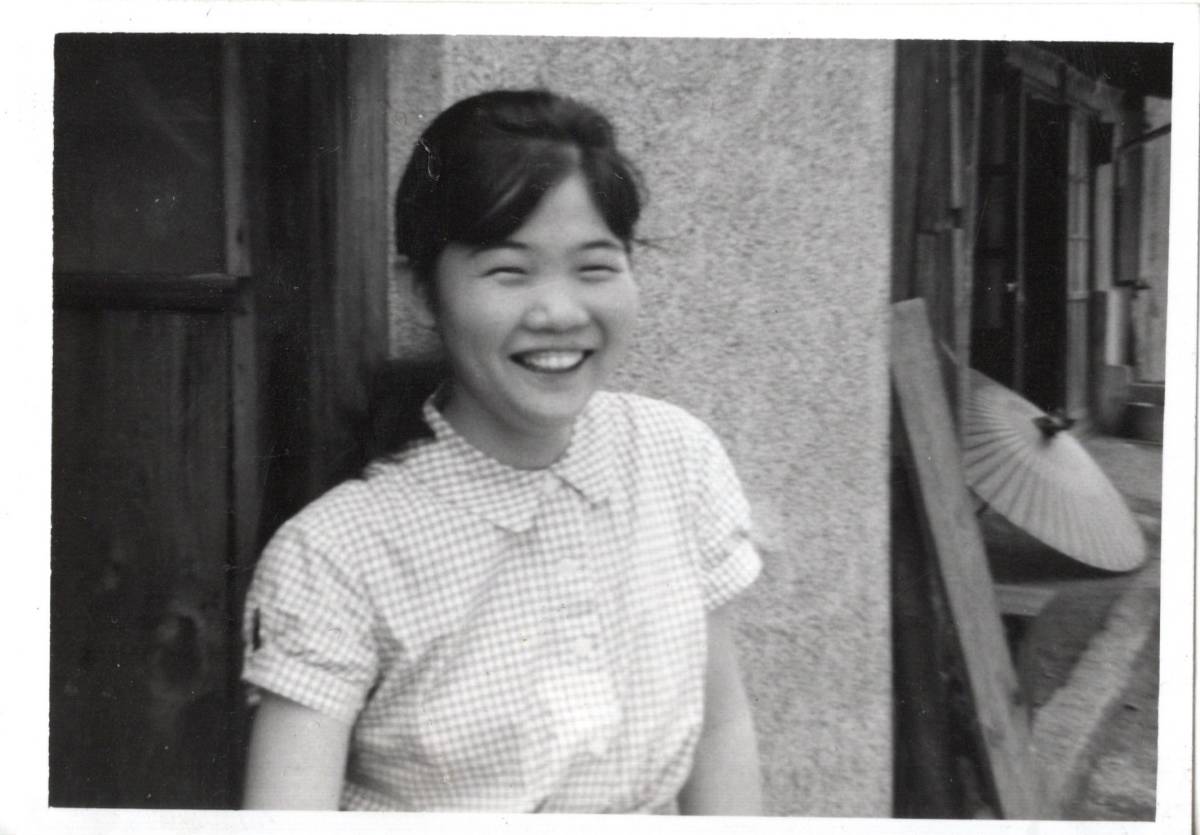 昭和年代 30年代 女学校 女学生等 若い女性 生写真合計10枚 セーラー服 清楚美人 知的 天然美少女 戦後復興期 昭和レトロ その他 売買されたオークション情報 Yahooの商品情報をアーカイブ公開 オークファン Aucfan Com