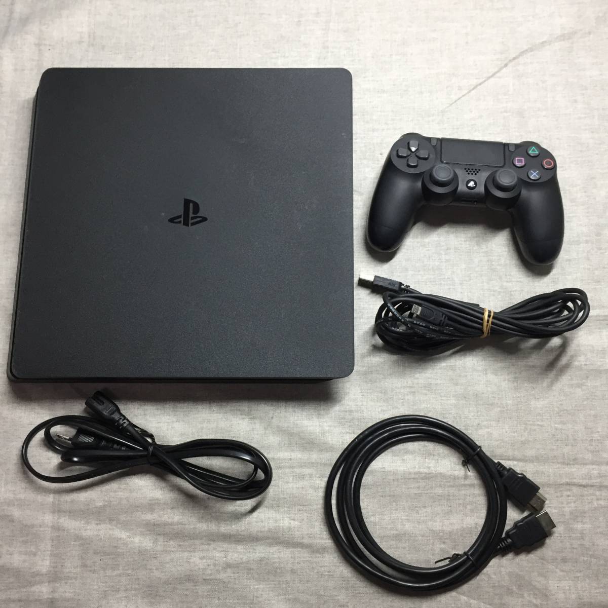 @様　1本 PlayStation 4 ジェット・ブラック 500GB(CUH-2000AB01) 名 【公式通販】