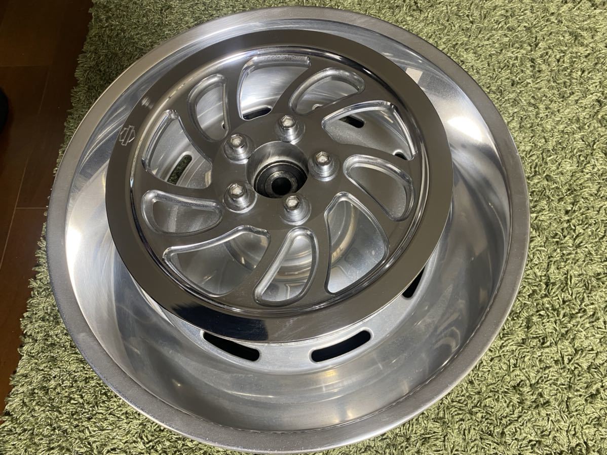 Harley-Davidson リア 純正タイヤ アルミホイール付き Harley Davidson